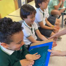 Alunos do 1º ciclo ficam a conhecer o universo das Histórias Multissensoriais Alunos do 1º ciclo ficam a conhecer o universo das Histórias Multissensoriais